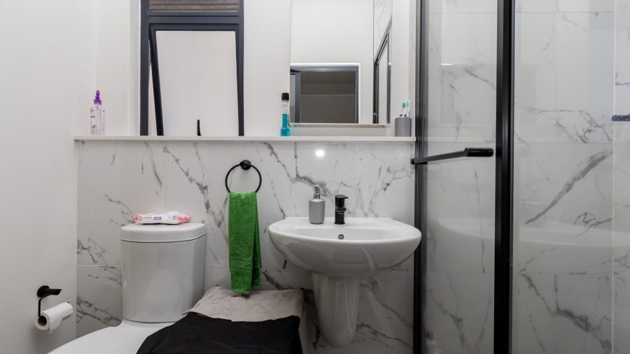 To Let 2 Bedroom Property for Rent in Sandown Western Cape